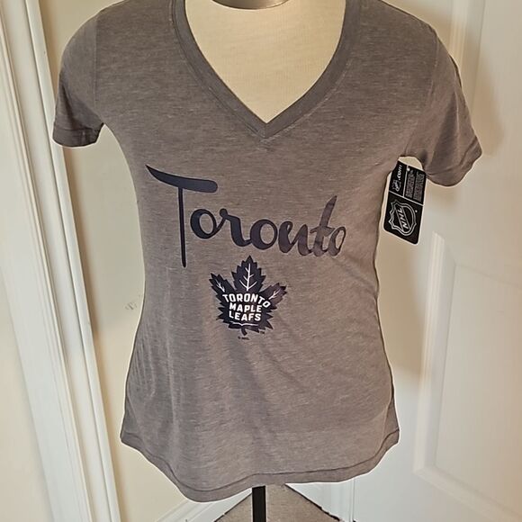 NHL Women's Hockey Logo Toronto Maple Leaf T-Shirt Medium Gray - Picture 2 of 16